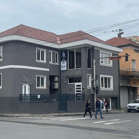 Arcgroup Medical Apartment Oradea Exterior photo
